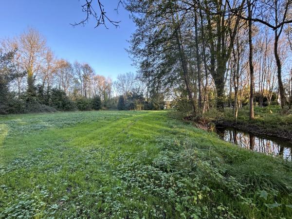 Vente Maison 6 pièces 125 m2 à Saint-Jean-d'Angély