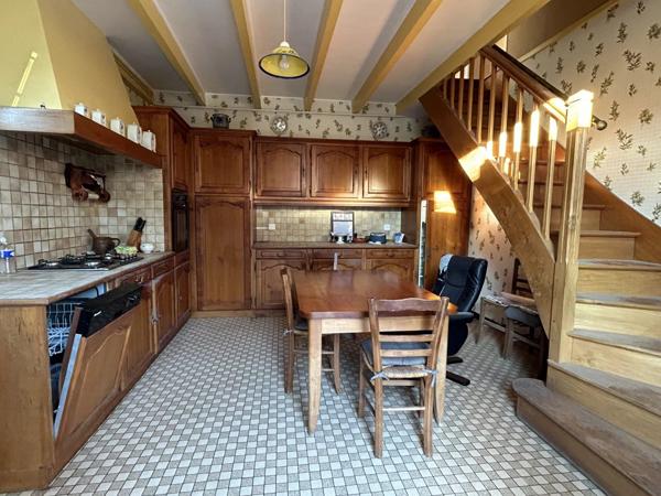 Vente Maison 6 pièces 125 m2 à Saint-Jean-d'Angély