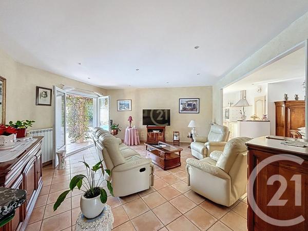 Maison à vendre  6 pièces - 145 m 2   ST GELY DU FESC  - 34