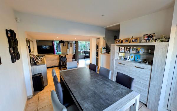 Maison à vendre    4 pièces • 102 m2 Valence