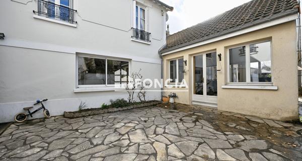 À vendre Maison 8 pièces 166 m² - Mantes-la-jolie 78200