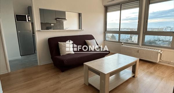 Location Studio meublé 31.07 m² - Niort 79000