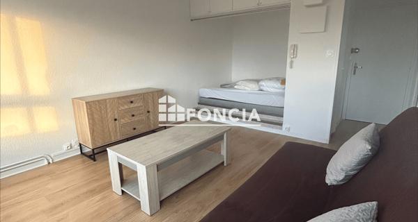 Location Studio meublé 31.07 m² - Niort 79000