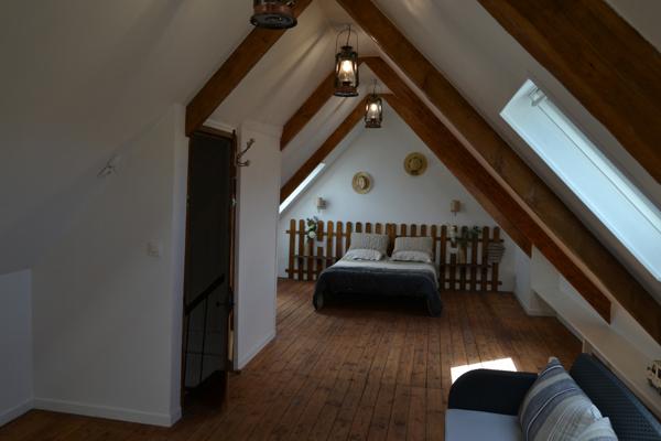 Guimaëc (29620) Guimaec bourg, maison en pierre de 1848 entièrement rénovée avec jardin et garage, 4 chambres.