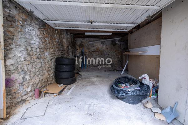 Maison de village 138 M² + garage + studio 55 M² à terminer.
