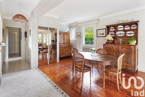 Maison à vendre 8 pièces 204 m² Saint-Étienne-de-Montluc