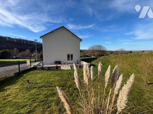 L'office vous présente ce charmant pavillon individuel situé sur la commune de Boutancourt comp...