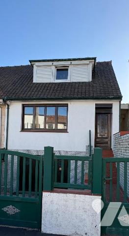 Rare sur le marché,
Venez visiter cette jolie maison sur sous-sol complet, elle comprend, entr...