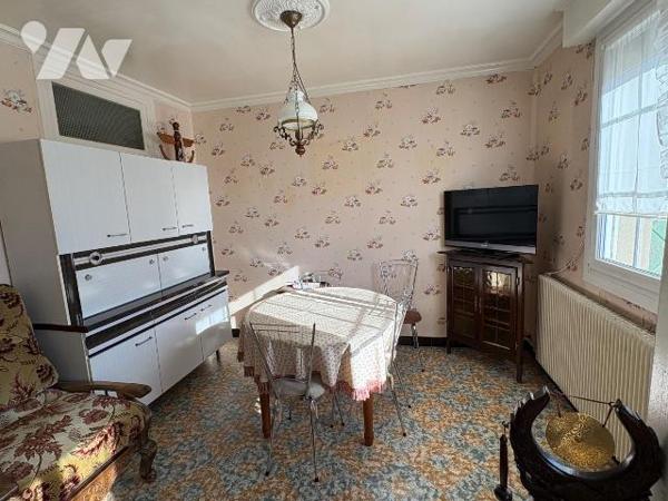 Rare sur le marché,
Venez visiter cette jolie maison sur sous-sol complet, elle comprend, entr...