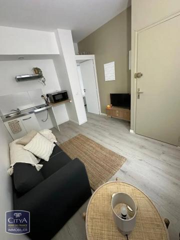 Appartement à louer 2 pièces 22.82m² Maubeuge (59600)