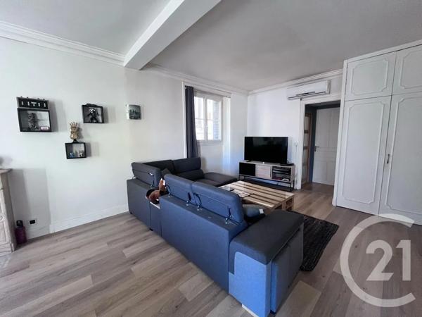 Appartement F3 à vendre  3 pièces - 75,50 m 2   AURILLAC  - 15