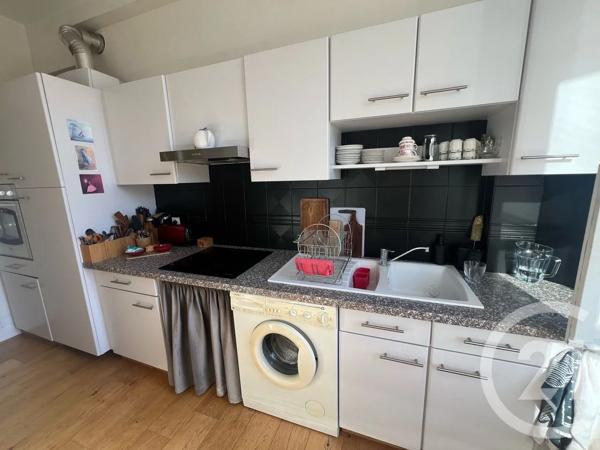 Appartement F3 à vendre  3 pièces - 75,50 m 2   AURILLAC  - 15