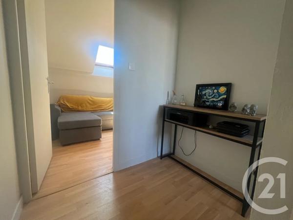 Appartement F3 à vendre  3 pièces - 75,50 m 2   AURILLAC  - 15