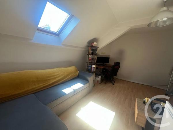 Appartement F3 à vendre  3 pièces - 75,50 m 2   AURILLAC  - 15