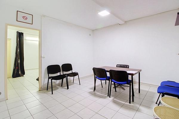 À VENDRE EN EXCLUSIVITE - Local Commerce/Bureaux/Habitation de 66 m²  Salernes