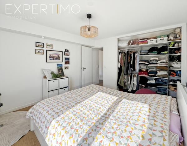 Montpellier (34070) Appartement T3 - Traversant - 70 m2 - Terrasse et vue dégagée !