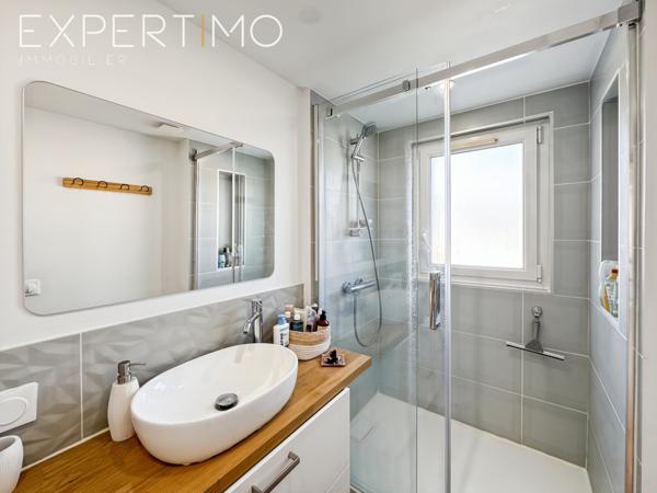 Montpellier (34070) Appartement T3 - Traversant - 70 m2 - Terrasse et vue dégagée !