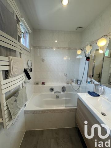 Maison 4 pièces de 119 m² à Villeneuve-Tolosane (31270)