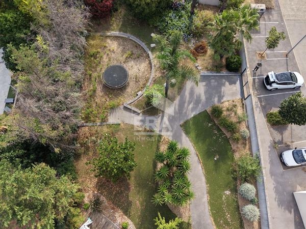 Perpignan Château Roussillon : Terrain à bâtir 760 m² - Construction libre