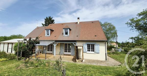 Maison à vendre  5 pièces - 170 m 2   HURIEL  - 03