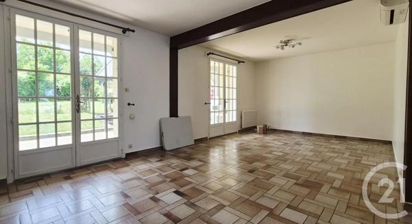Maison à vendre  5 pièces - 170 m 2   HURIEL  - 03