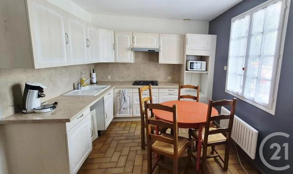 Maison à vendre  5 pièces - 170 m 2   HURIEL  - 03