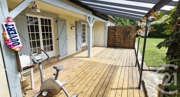 Maison à vendre  5 pièces - 170 m 2   HURIEL  - 03