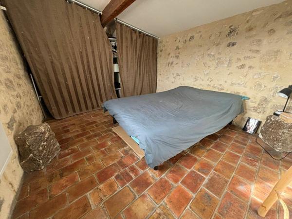 Appartement à louer    3 pièces • 65 m2 Saint-Paul-Trois-Châteaux