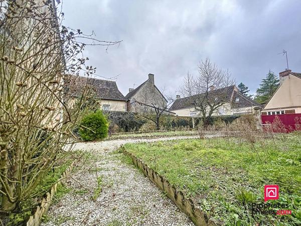 Belle maison de village à rénover - Centre bourg, au calme - 165 m2