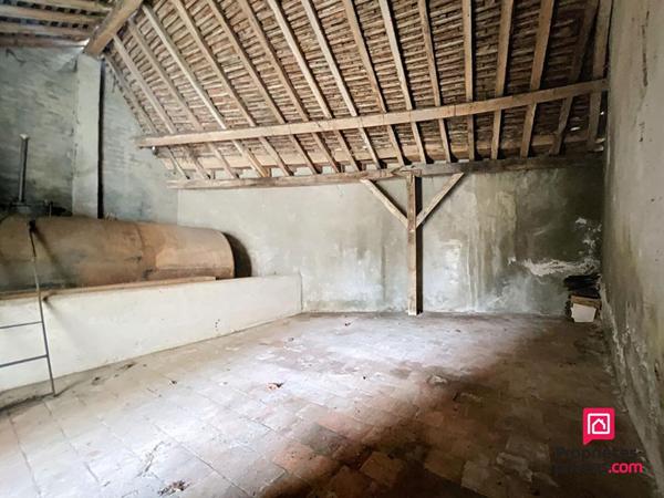 Belle maison de village à rénover - Centre bourg, au calme - 165 m2