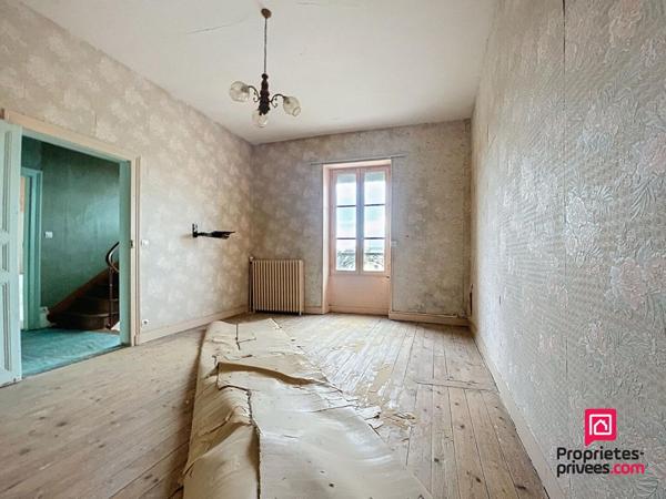 Belle maison de village à rénover - Centre bourg, au calme - 165 m2