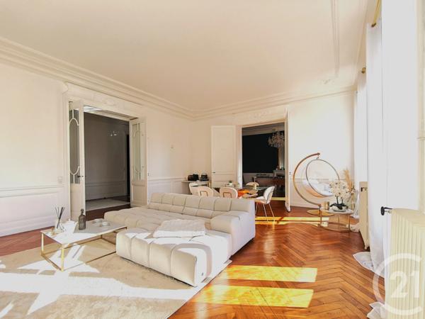 Appartement F6 à vendre  6 pièces - 266 m 2   ROANNE  - 42