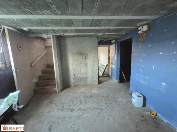 Maison en campagne avec Hangar et dépendances