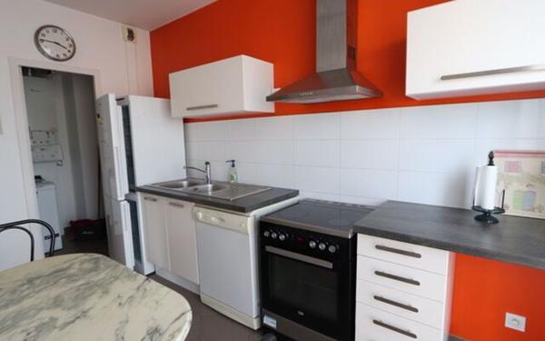 Appartement à louer    3 pièces •  Écully