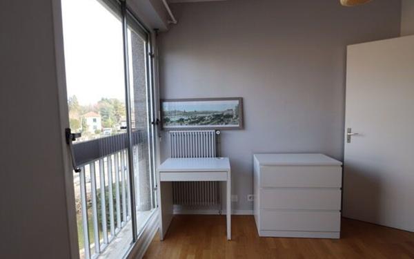 Appartement à louer    3 pièces •  Écully