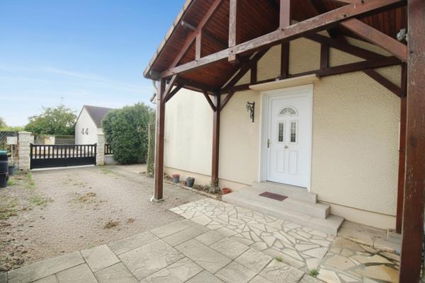 Charmante maison de plain-pied 5 pièces 82 m², avec sous-sol total – Chambly (60)