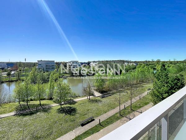 Appartement Bois D Arcy 3 pièce(s) avec terrasse Sud .