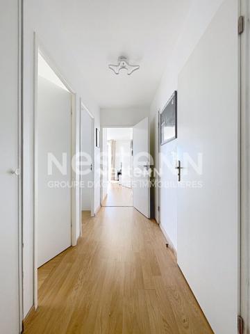 Appartement Bois D Arcy 3 pièce(s) avec terrasse Sud .