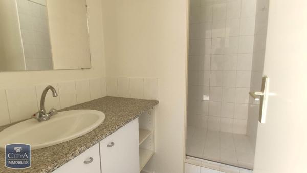 Appartement à louer 2 pièces 27.86m²