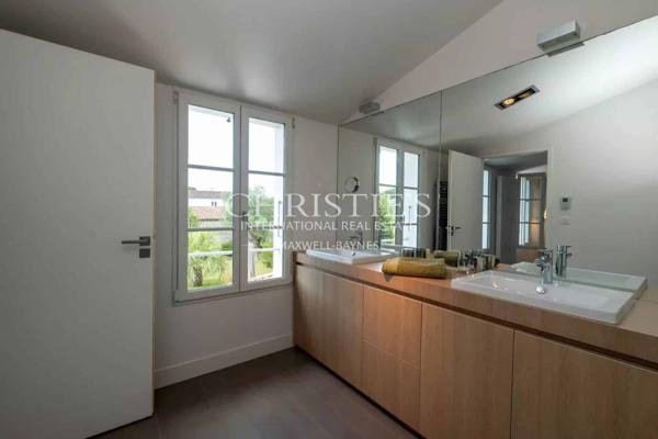 Villa d’architecte 200 m², élégance et intimité au cœur de La Flotte