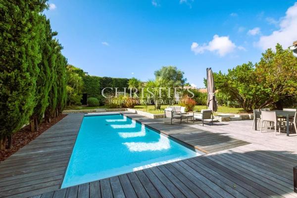 Villa d’architecte 200 m², élégance et intimité au cœur de La Flotte