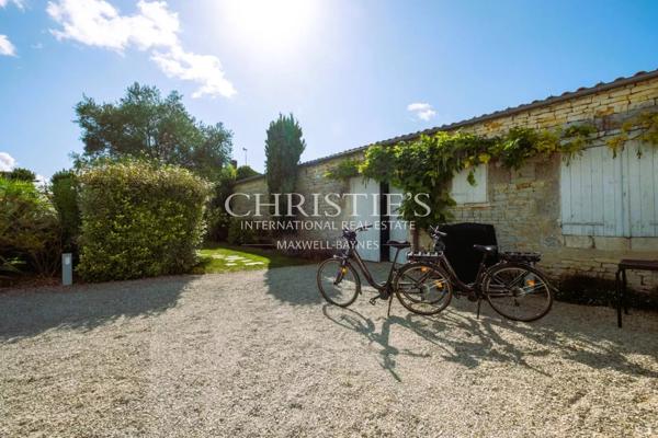Villa d’architecte 200 m², élégance et intimité au cœur de La Flotte