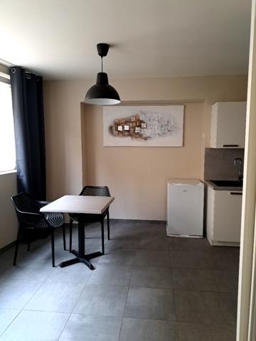 STUDIO Meublé centre ville de Thionville - 23.46 m2
