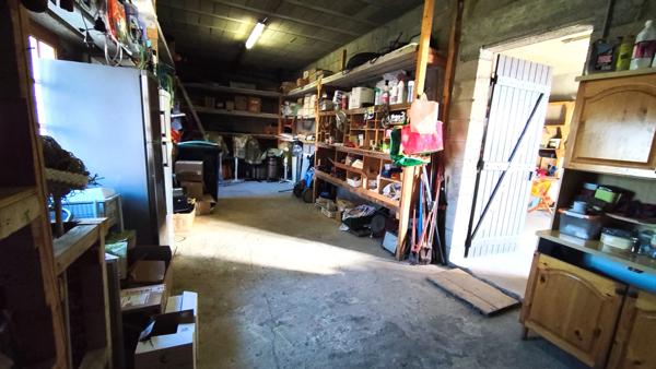 Maison avec espaces garages et atelier – Zone artisanale – Fort potentiel Saint-Martin-de-Valgalgues (30520)