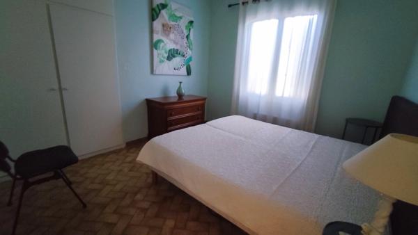 Maison avec espaces garages et atelier – Zone artisanale – Fort potentiel Saint-Martin-de-Valgalgues (30520)