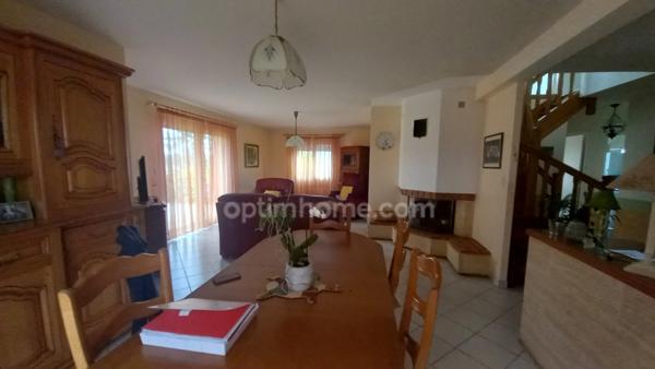 Maison, dépendance, garage et jardin