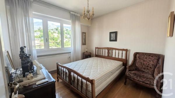 Appartement T4 à vendre  4 pièces - 77,23 m 2   AIX LES BAINS  - 73
