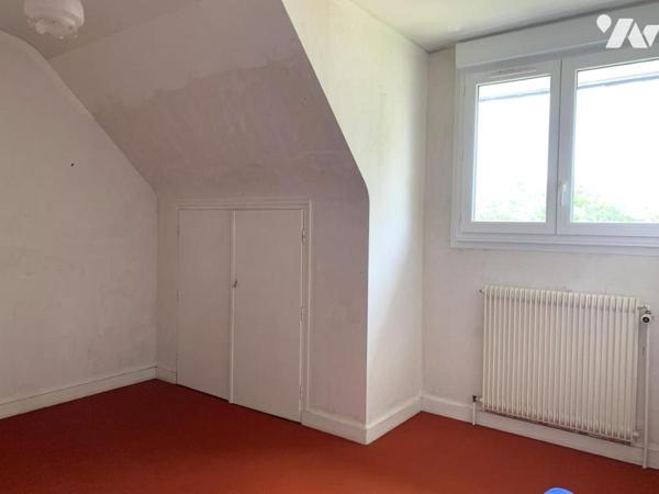 MAISON 4 CHAMBRES ET BELLE VUE DEGAGEE