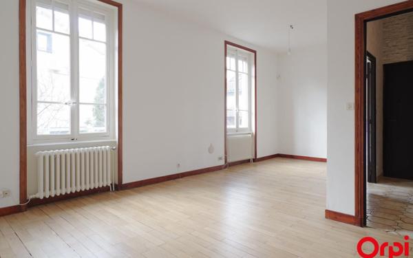 Maison à louer    4 pièces •  Lyon 3