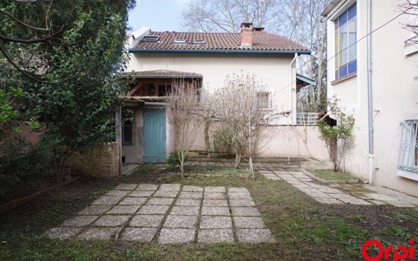 Maison à louer    4 pièces •  Lyon 3